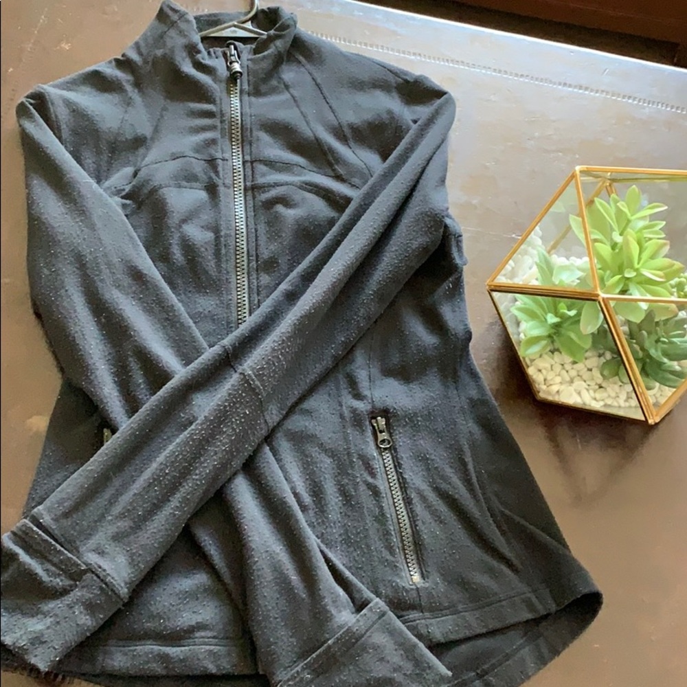 Lululemon- Black jacket